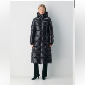 NWT Aritzia long high-shine superpuff, xxs.